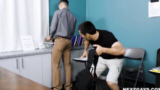 Isaac Parker fucks his student Andrew Miller