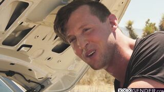 Hitchhiker Khloe Kay fucks stranger