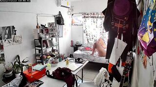 my chubby wifey's room