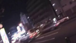 2 Japanese beauty babes fucking three-way