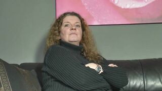 2 German MILFs love to move a rough penis from 1 deep throat to another before sharing it into their bald pussies