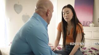 Small bimbos Seduces & Fucks Her American Stepdad