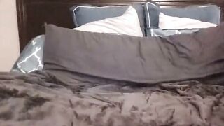 Horny Chick having lots of fun on cam with her toys