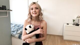 Innocent step sister learns a head on her brother's cock - Eva Elfie