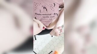 some feet play while i got off