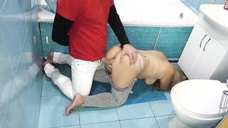old milf bent down and felt a penis into her booty. tight anal