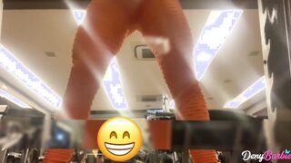 babe MILF releasing the booty for the personal after the