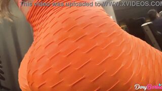 babe MILF releasing the booty for the personal after the