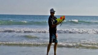 My fiance gave her butt to a stranger on the beach during our summer vacation. She banged him and me right there inside outside