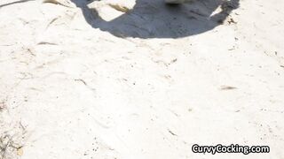 Curvy PAWG in bikini seduces fisherman