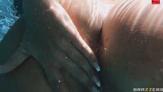 Pool Showing Off Perfection Clip With Keiran Lee, Kayley Gunner - Brazzers Official