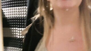 A outdoor cum walk