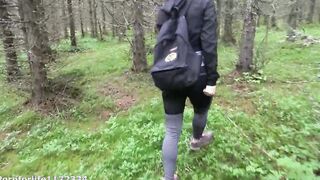 Hiking adventures fucking bubble ass hiker next to the tree with cumhot on her booty