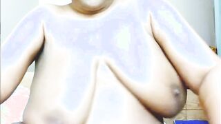 TamikaLashonHill Massaging Her Tits!