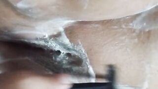 shaving the chubby's snatch