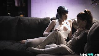 Blue haired lesbian finger lick Serene Siren