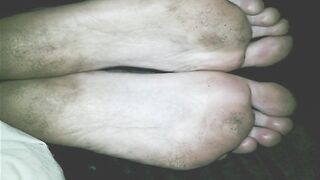 43yo lady kinky huge soles