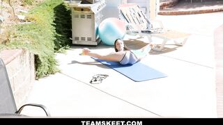 Fitness babe Rammed By Her Next Door