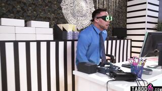 Xray porn video – Jewelz Blu tried X-Ray glasses and saw her boss Connie
