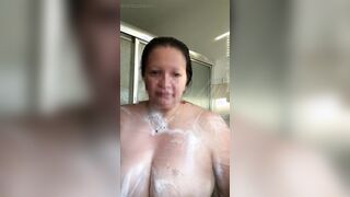 Tina Hispanic Shower time