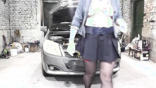Nude blonde Cougar into vehicle repair shop repairs client auto. No lingerie under skirt. No bra. Without underwear inside outdoor Milf
