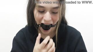 my stepsister arrives bored and I boned her for fun