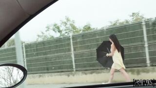 Lift sex on a windy day