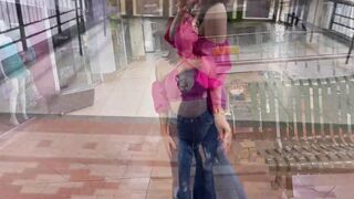 cam lovers fucking into the Acropolis shopping center into Bucaramanga