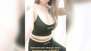 Cougar having fun her Boobies inside the fitting room