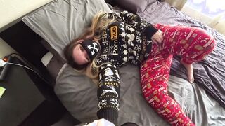 Best Christmas Present Is Sex With Huge Booty Step Sister - Booty_Ass