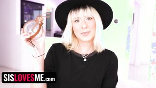 Step Sis Jessie Saint Gets Her Magic Vagina Filled With