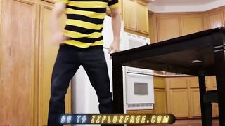 (Scarlit Scandal) Finds Her Ex (Michael Vegas) On The Bed With His