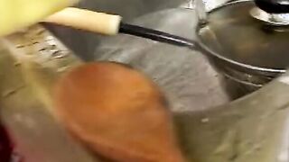 Italian chick with unshaved vagina loving 2 rough dicks