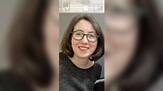 Estelle brune  expressive