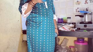 Desi babe stepsister get caught while film call with her