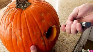 Pumpkin Boned - S3:E11