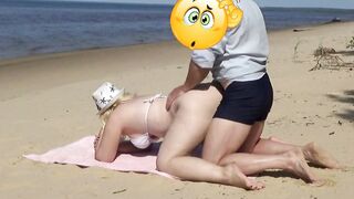 Acquaintance a MILF two-came back to fucking