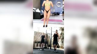 Anitta - Treino de Biquini 13