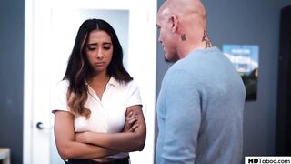 Spoiled bimbo Kiarra Kai nailed by professor Dad
