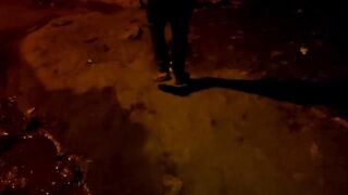 कुवारी लड़की को रात के अंधेरे मे चोदा।