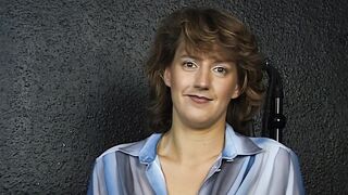 dark haired cougar bekommt bei dom multiple orgasmen