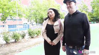 Fake porn producer convinces his building cleaning lady to make