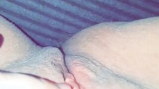Clitoris tickle by sexy mom