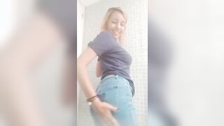 I escaped to the toilet to masturbate - Tatty Rios