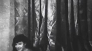 BETTY PAGE THE NUDE TRUTH - 01