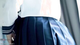 Japanese College Girl with Huge Butt Seduce to Bang behind !