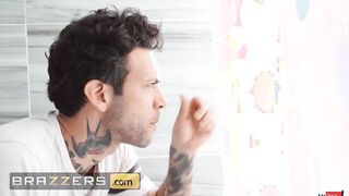 A Surprise 3-Way Inside The Shower With Kayla Kayden