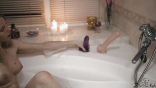 Juicy Bombshell Anal Masturbates to Dirty Orgasm with Toy inside the Toilet