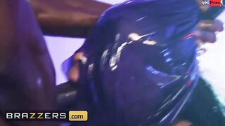 Isiah Maxwell Offer Luna Celeb The Fucking She Desperately