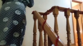 Invitation to sleep into friend's mother house after being kicked